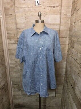 Casual Blue Short-Sleeve Button-Down Shirt with Micro Geo Print